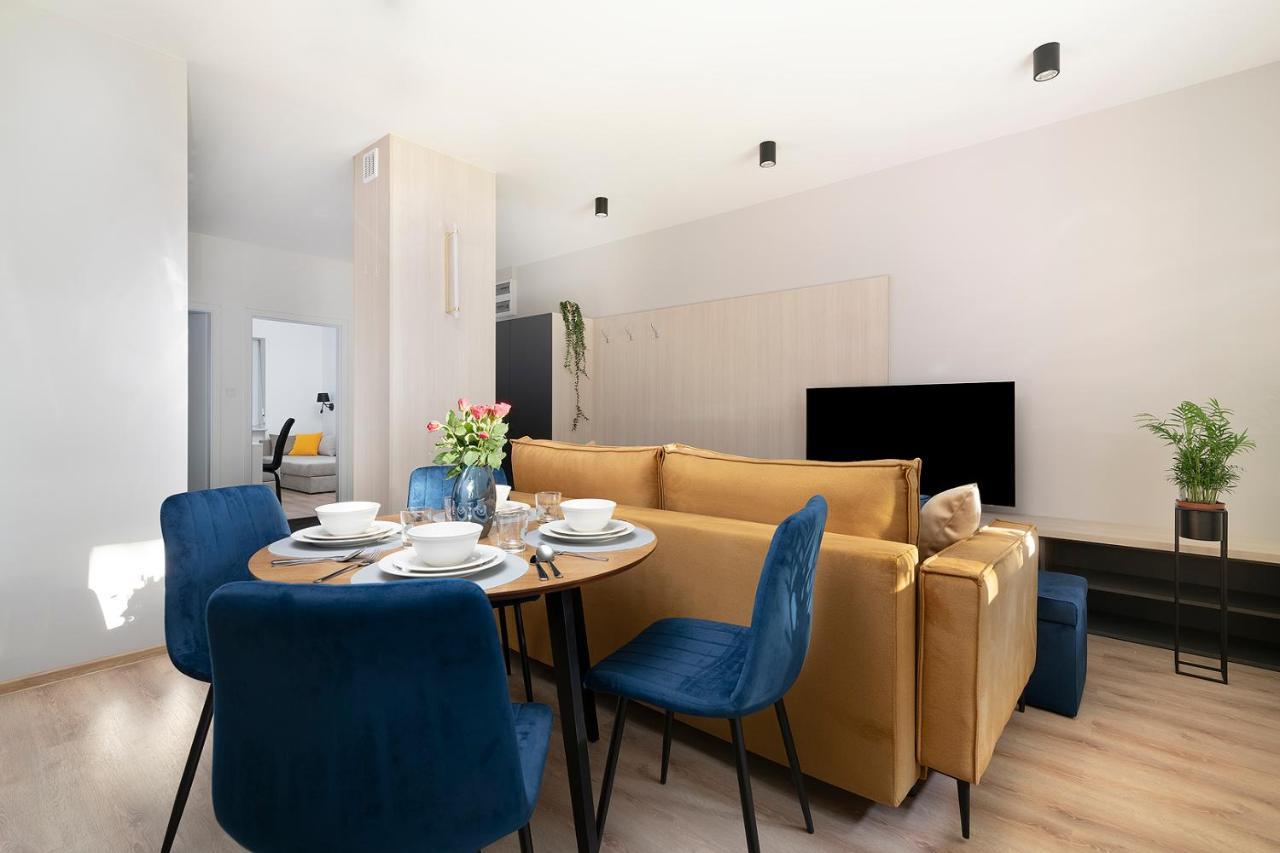 Easy Rent Apartments - Kosmos ลูบลิน ภายนอก รูปภาพ